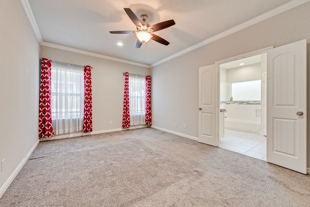 5420 Meandering Road River Oaks TX 76114