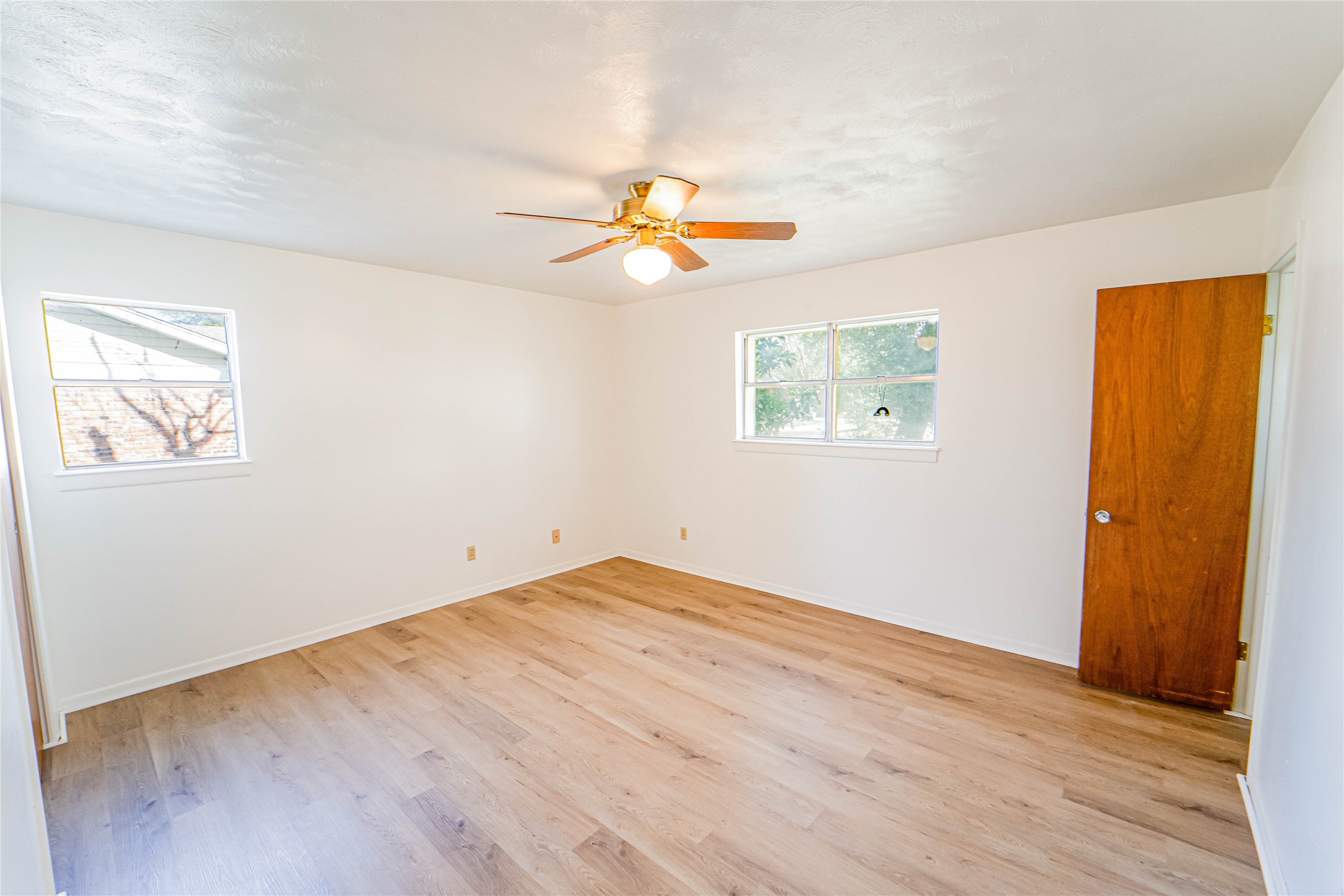 1304 Sycamore Street Breckenridge TX 76424
