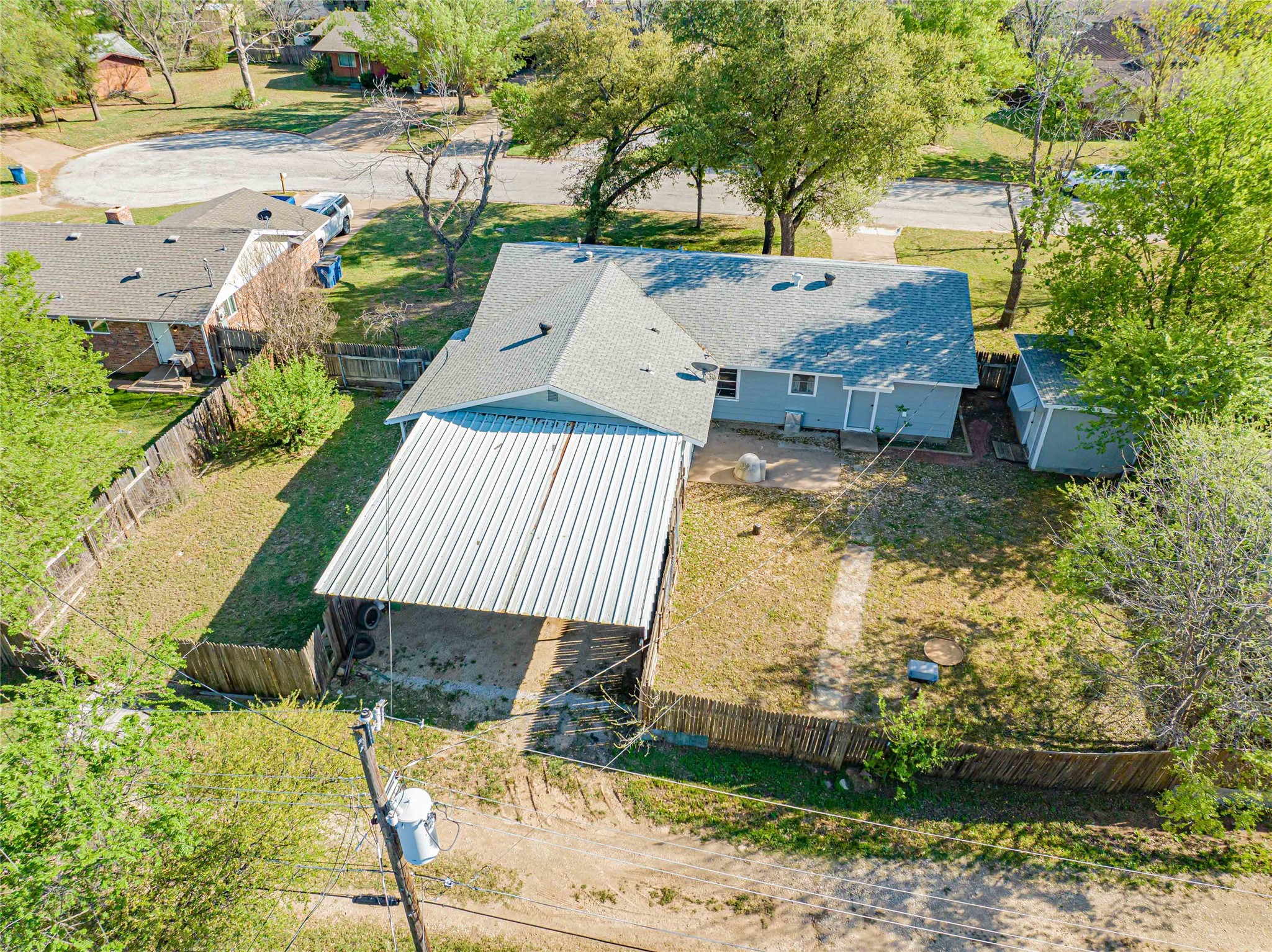 1304 Sycamore Street Breckenridge TX 76424