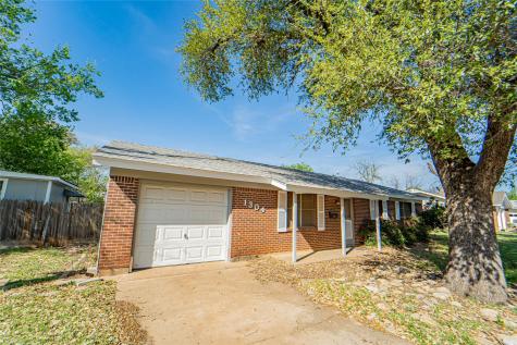 1304 Sycamore Street Breckenridge TX 76424