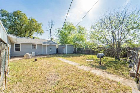 1304 Sycamore Street Breckenridge TX 76424