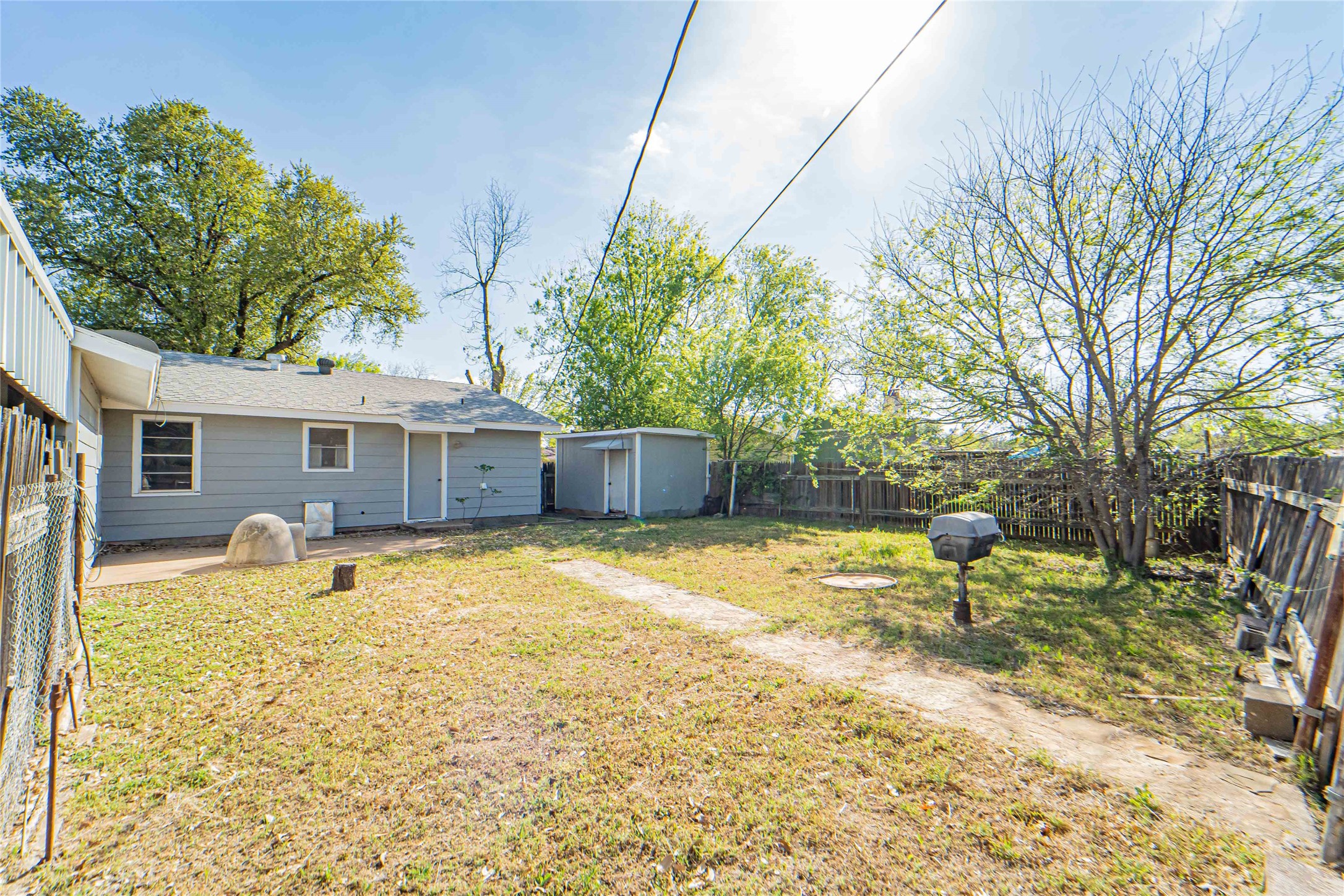 1304 Sycamore Street Breckenridge TX 76424