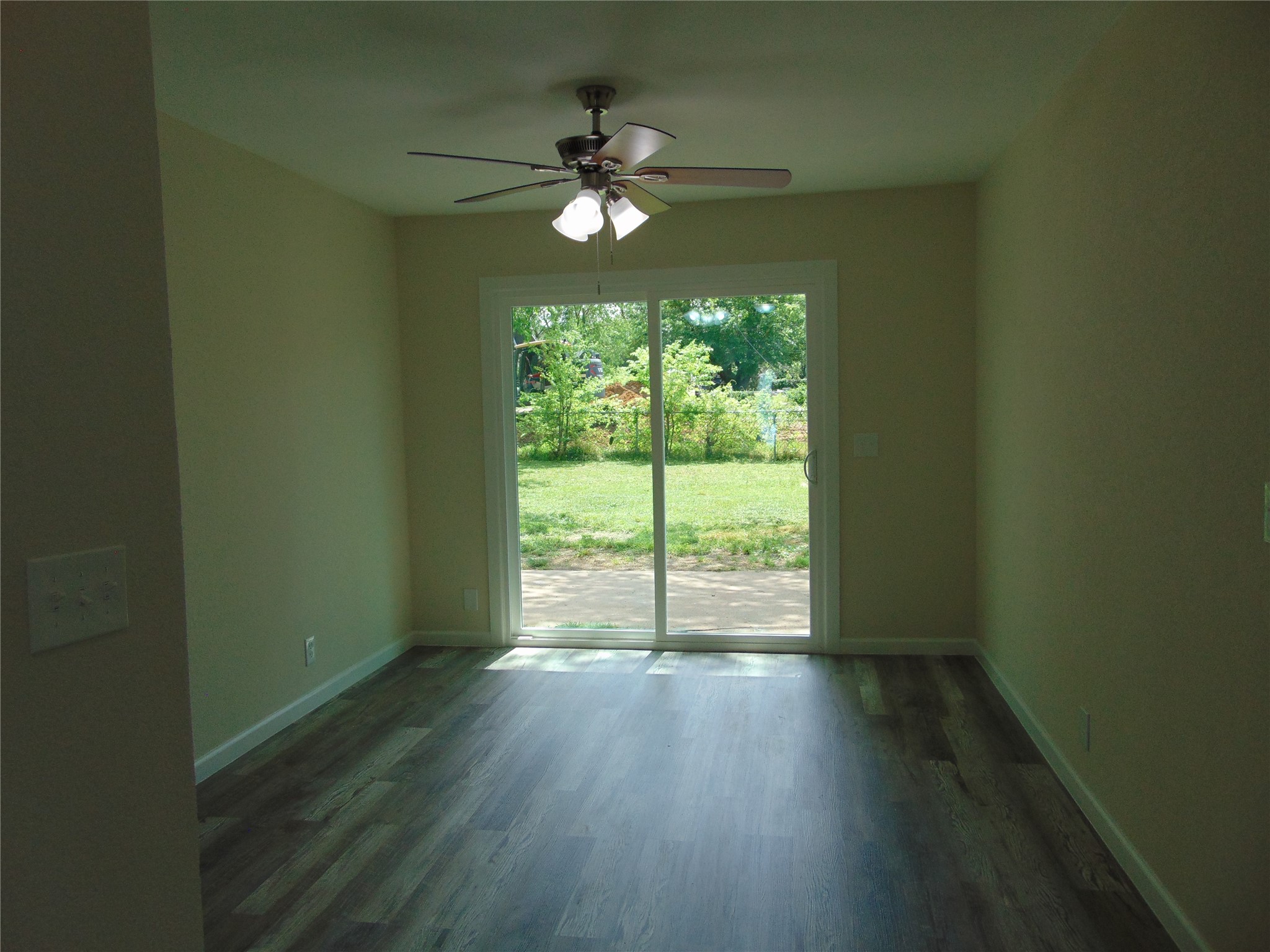 9912 Bluffcreek Drive Dallas TX 75227