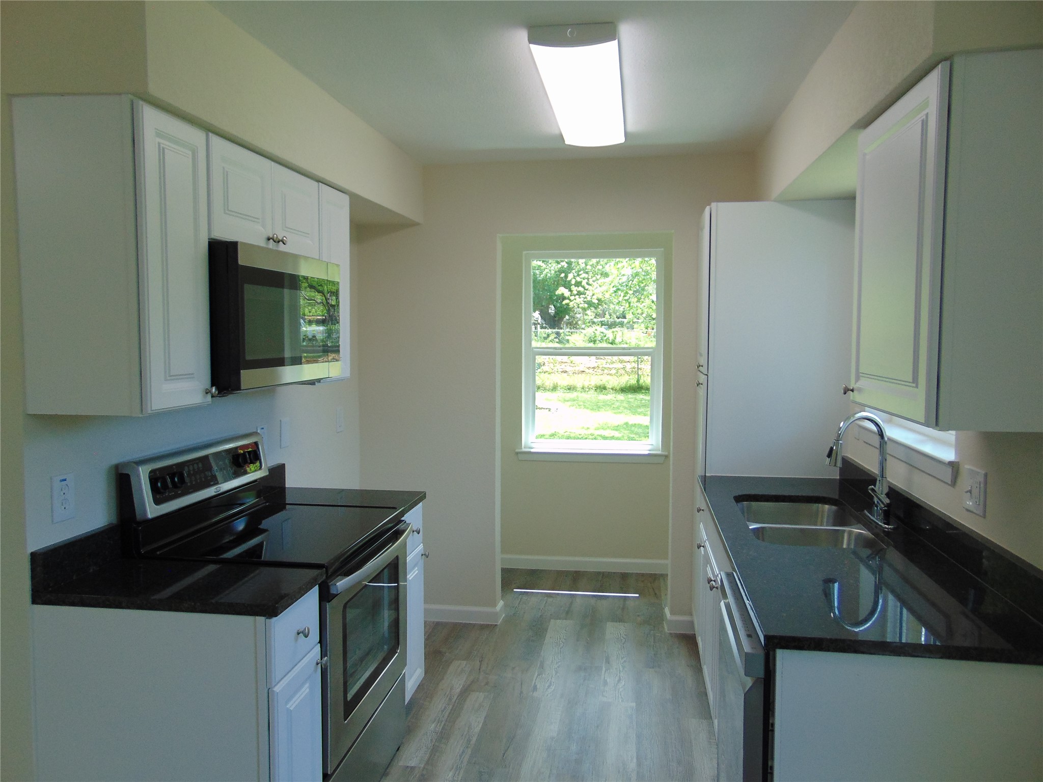 9912 Bluffcreek Drive Dallas TX 75227