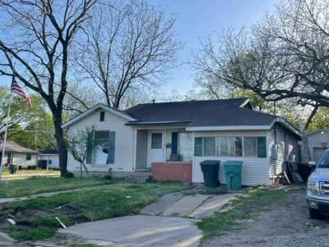 1218 S Vaden Street Sherman TX 75090