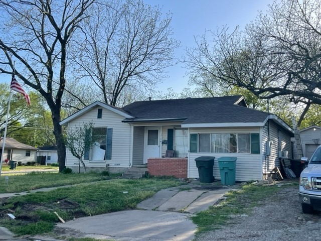 1218 S Vaden Street Sherman TX 75090