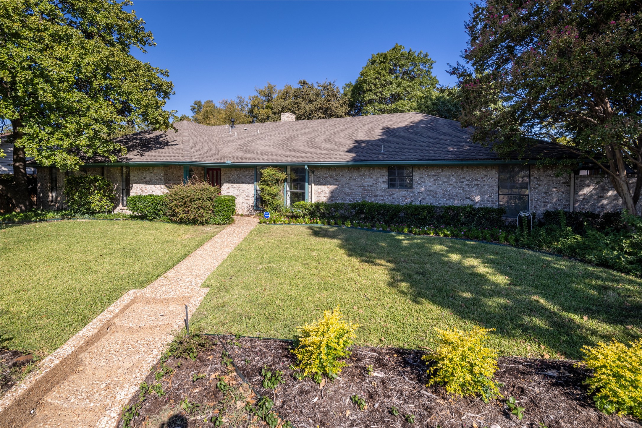 300 Maykus Court Irving TX 75061