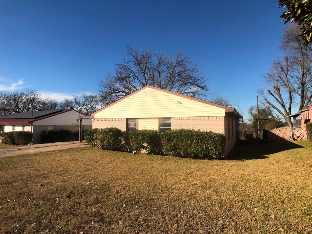 3727 Golden Hills Drive Dallas TX 75241