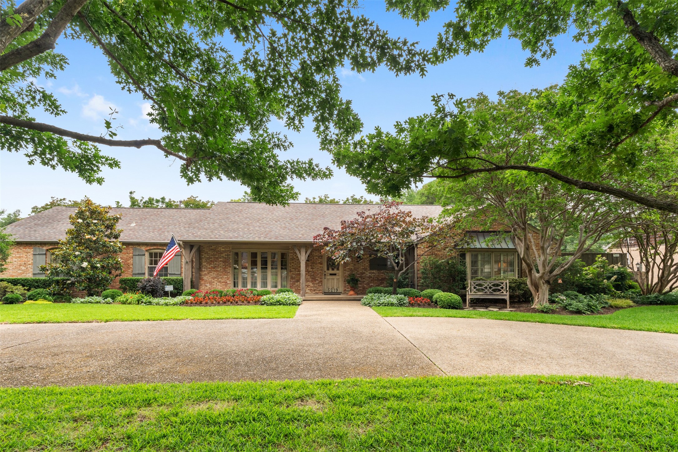 5219 Boca Raton Drive Dallas TX 75229