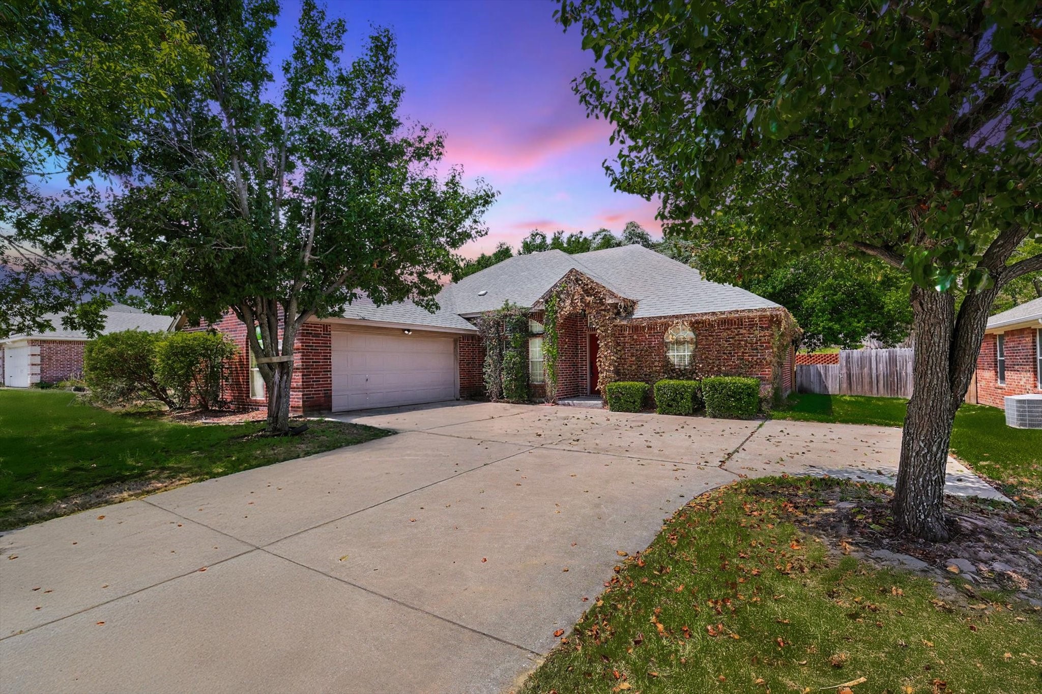 229 Wellington Trail Weatherford TX 76085