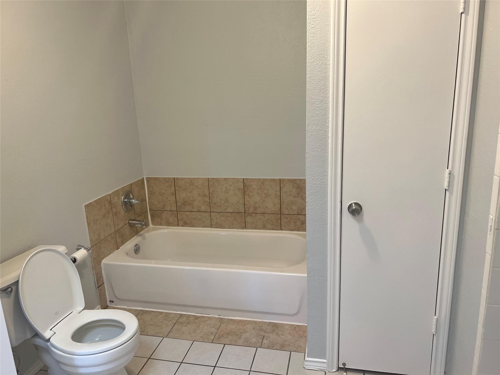 819 Lovingham Drive Arlington TX 76017