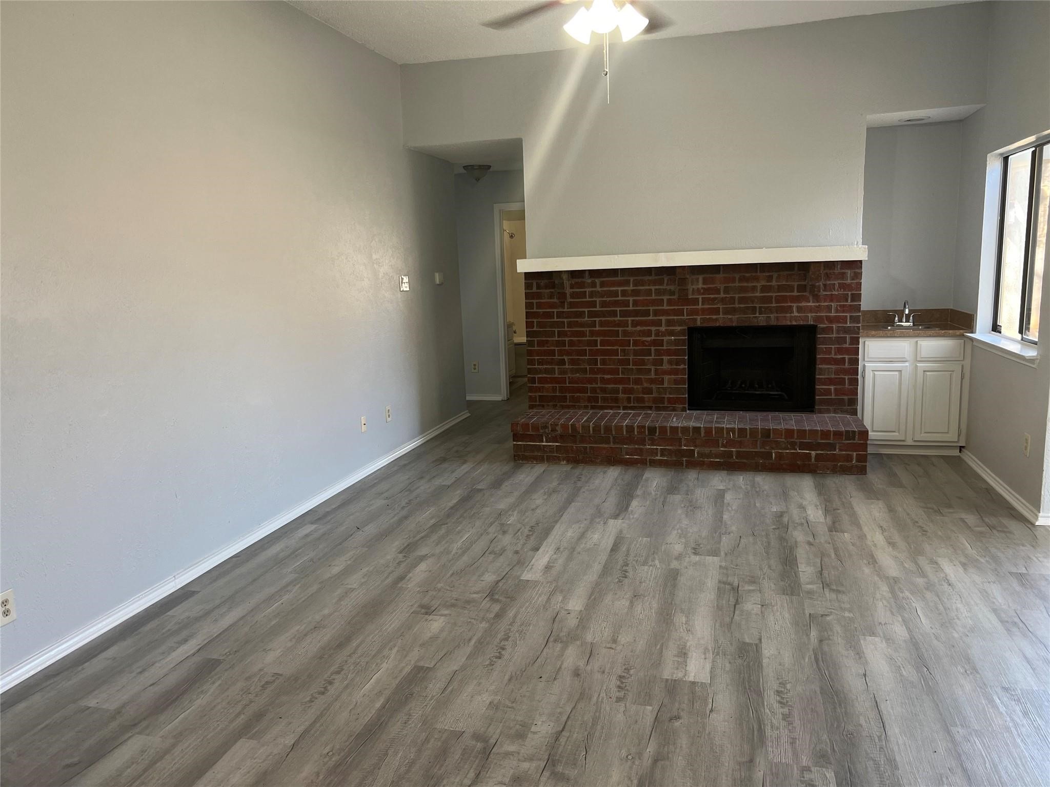 819 Lovingham Drive Arlington TX 76017