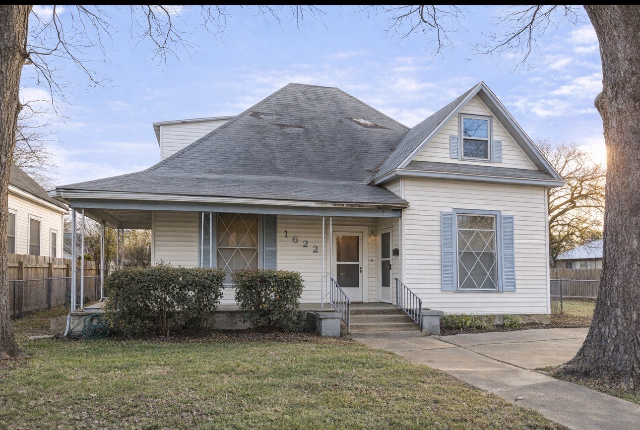 1622 N 6th Street Waco TX 76707
