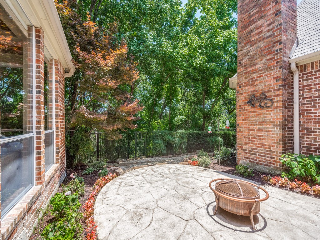 8124 Greensboro Drive Plano TX 75025