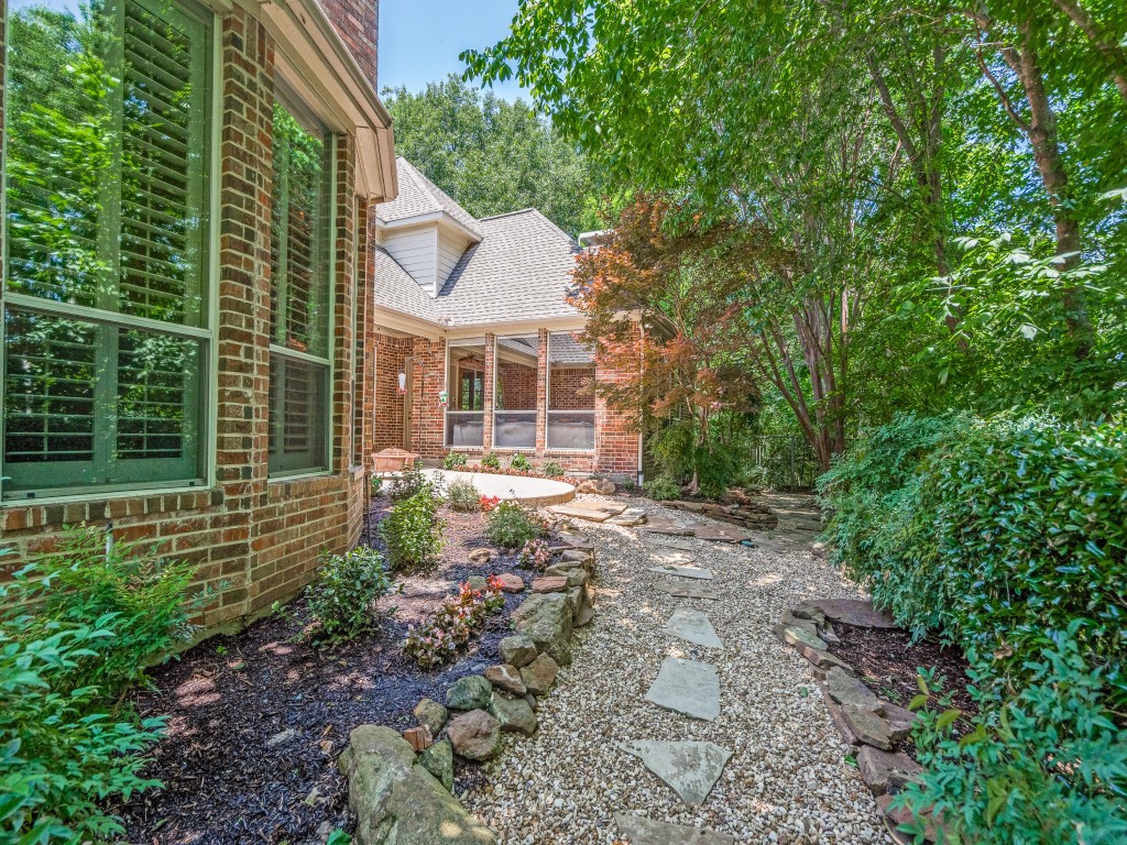 8124 Greensboro Drive Plano TX 75025