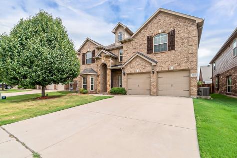 1421 Soaptree Lane Fort Worth TX 76177