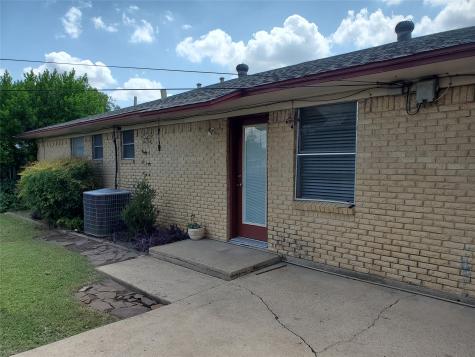 503 Harriett Street Arlington TX 76010