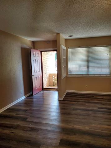 503 Harriett Street Arlington TX 76010