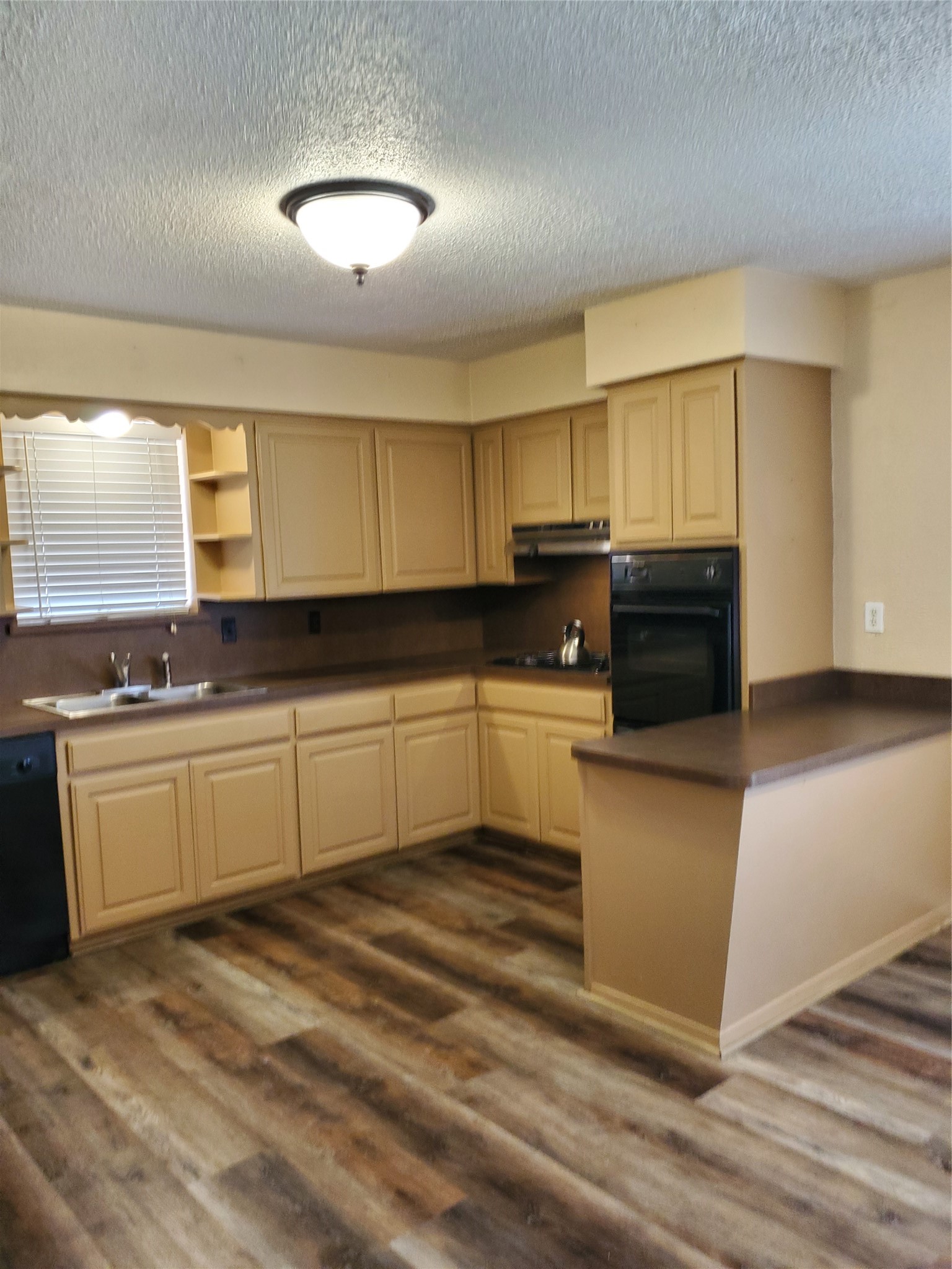 503 Harriett Street Arlington TX 76010