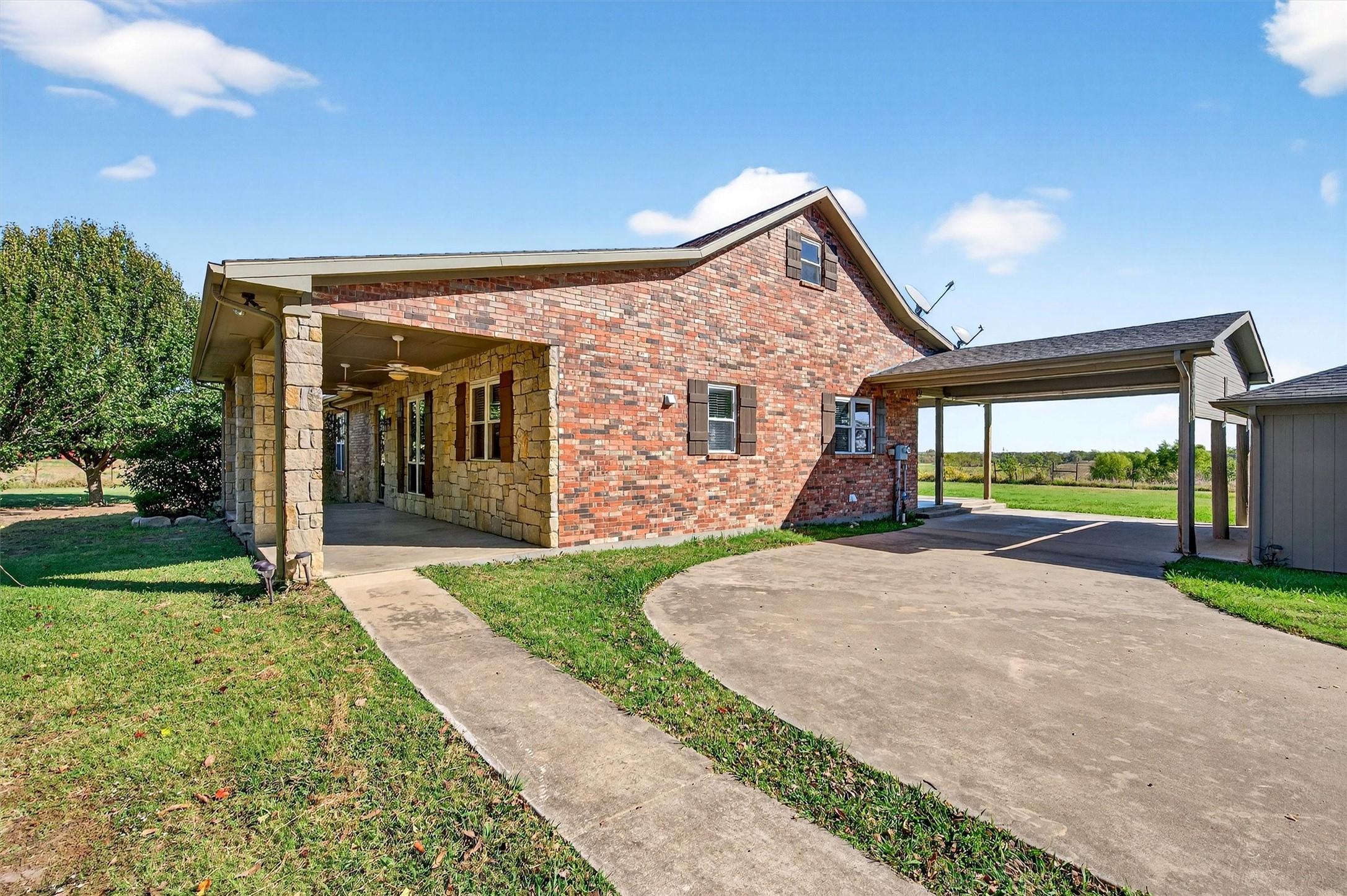 2166 Old Southmayd Road Sherman TX 75092
