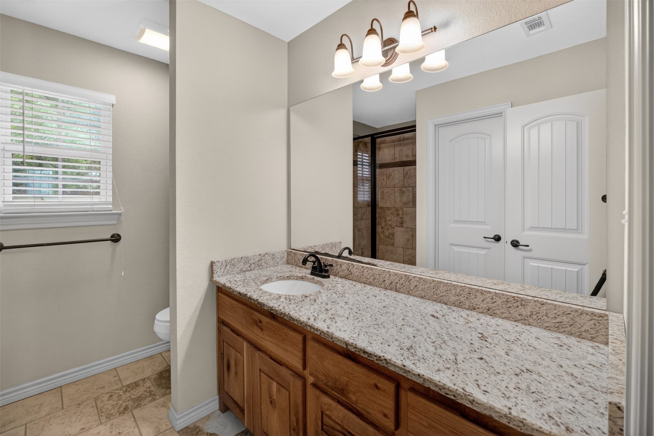 505 E 5th Street Springtown TX 76082