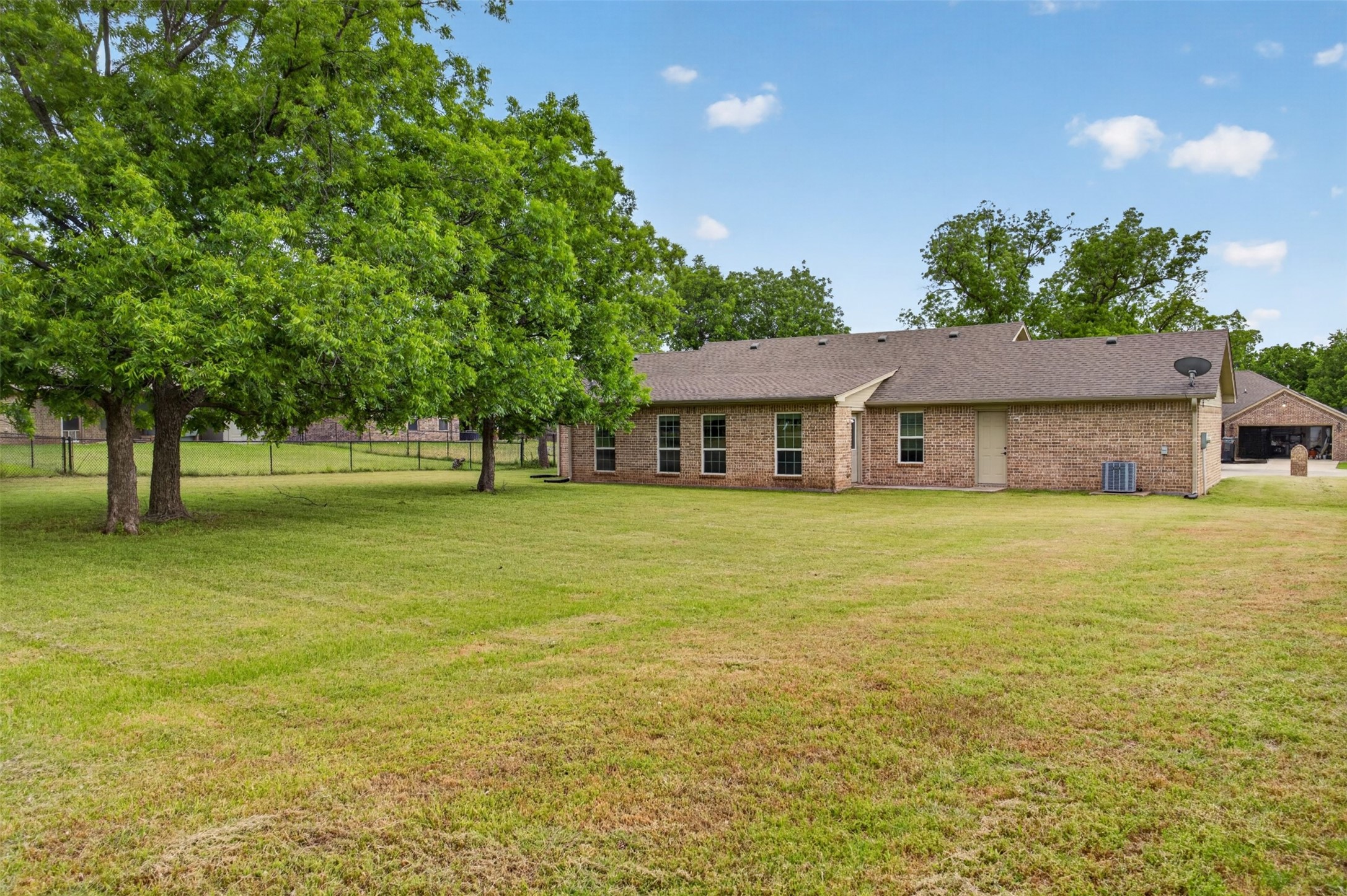 505 E 5th Street Springtown TX 76082