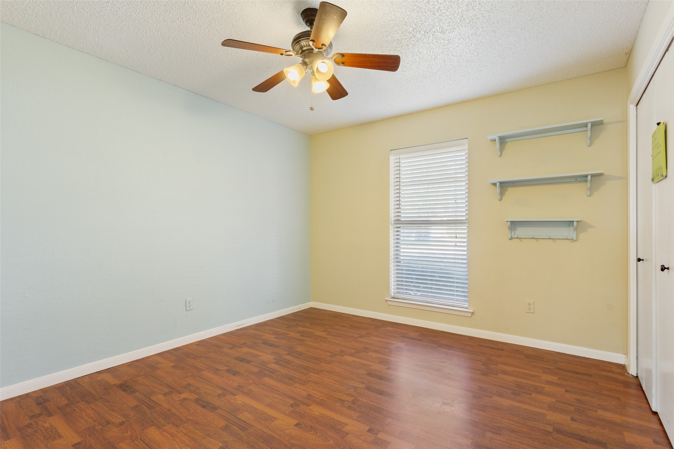 213 Bowie Lane Hewitt TX 76643