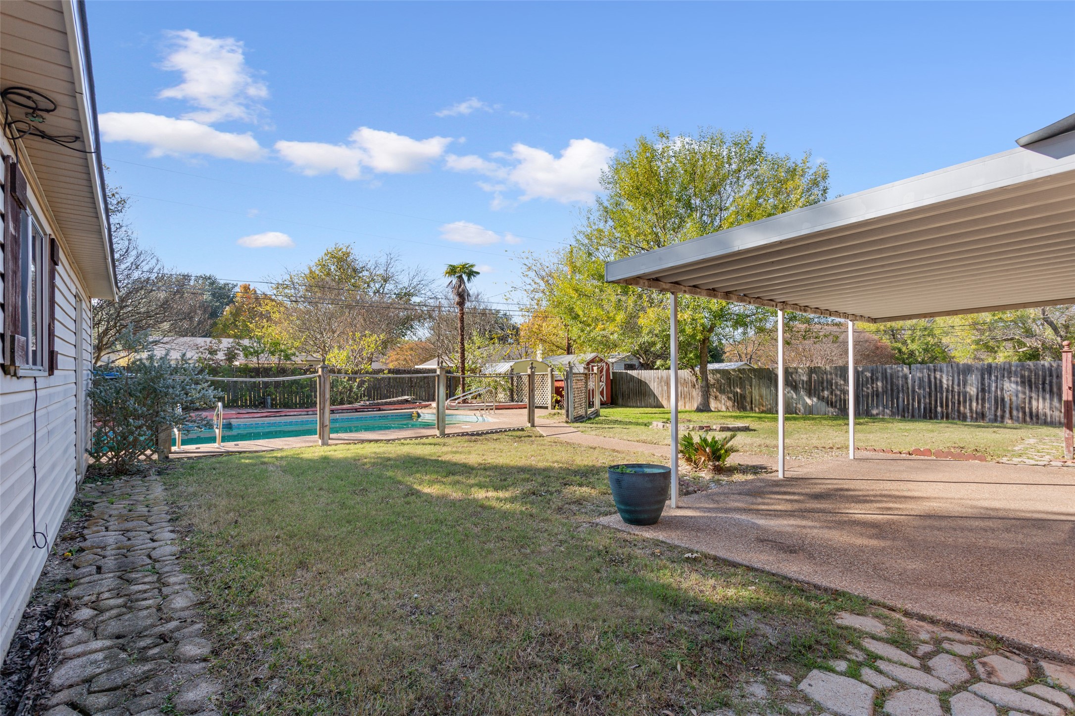 213 Bowie Lane Hewitt TX 76643