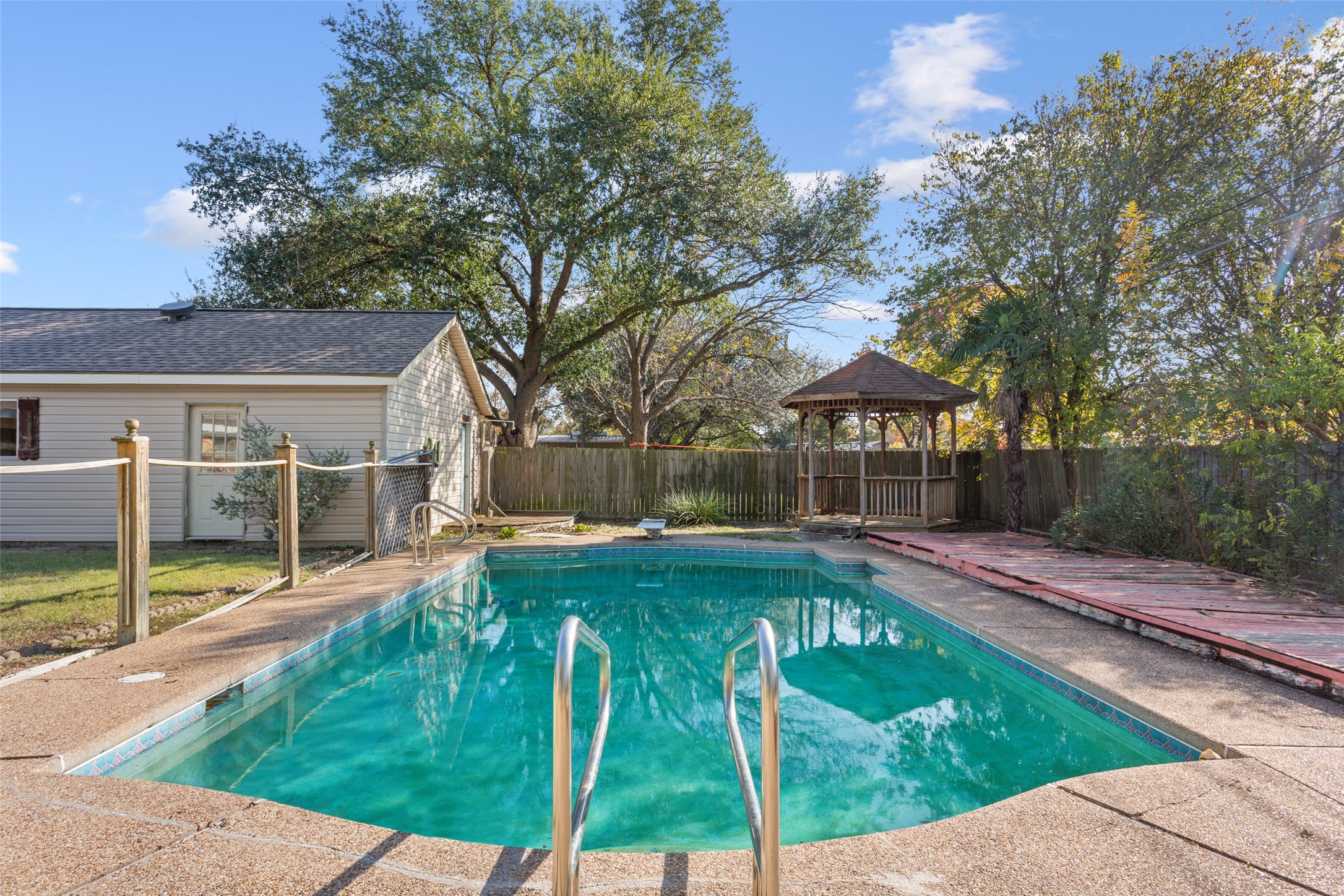 213 Bowie Lane Hewitt TX 76643