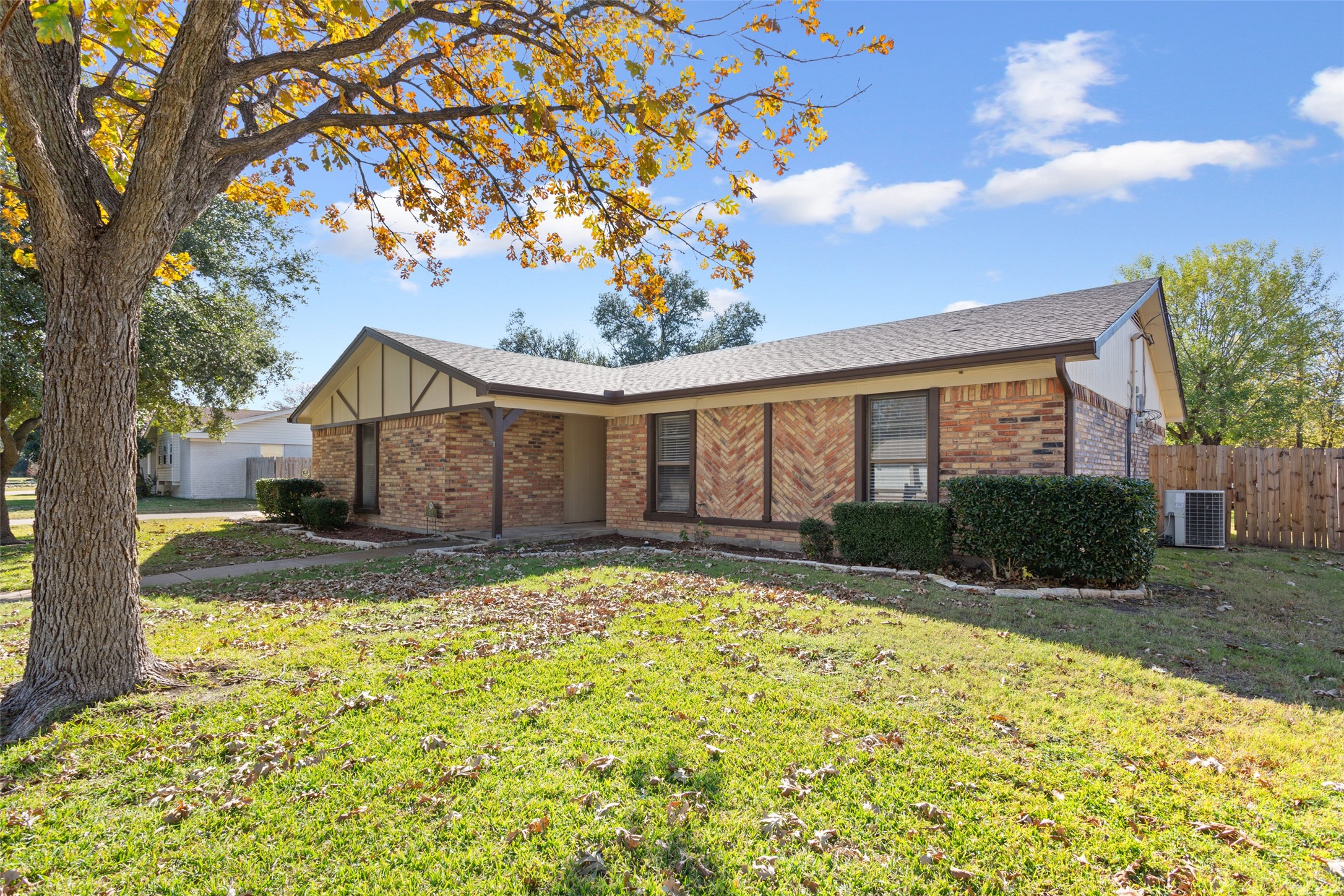 213 Bowie Lane Hewitt TX 76643