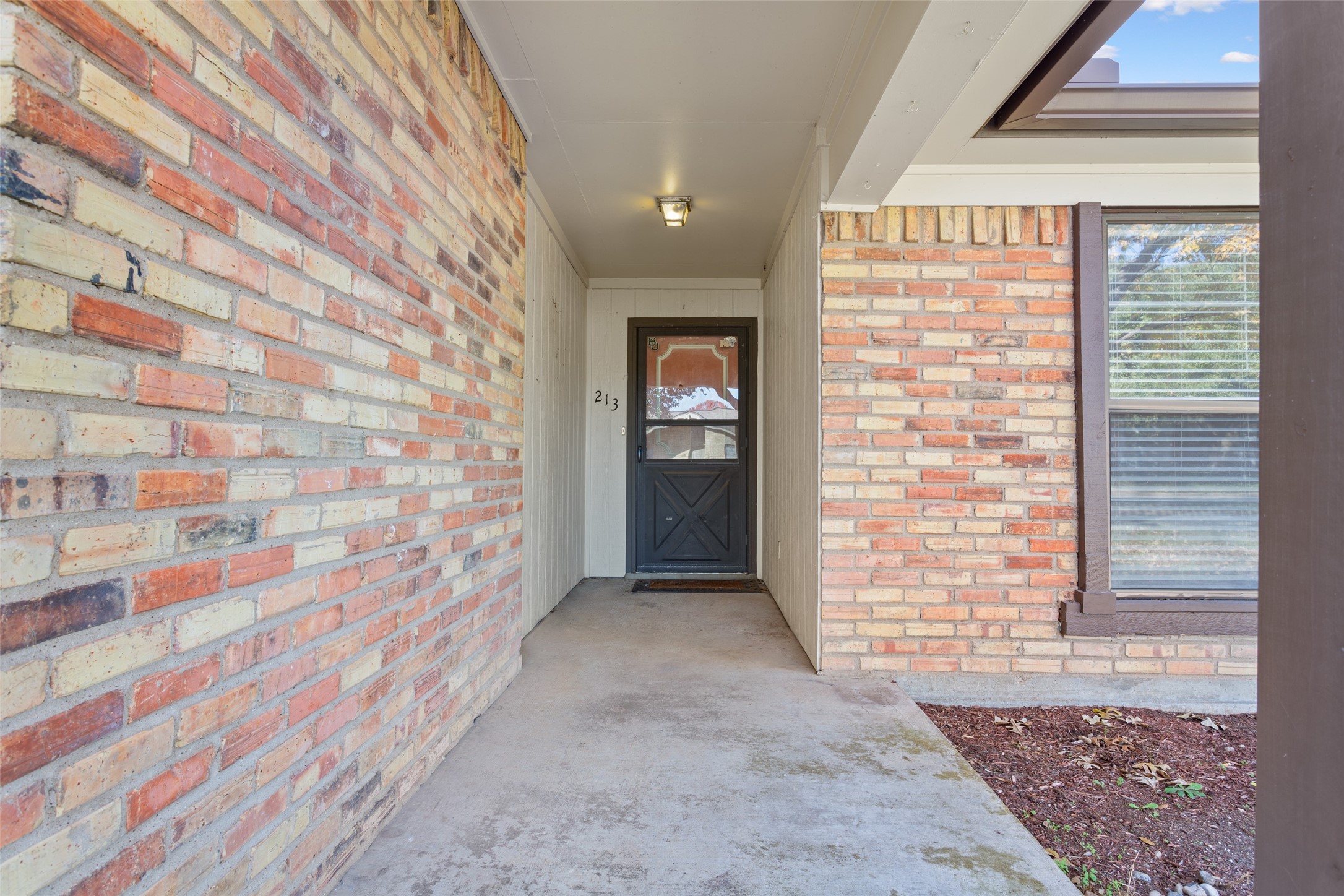 213 Bowie Lane Hewitt TX 76643