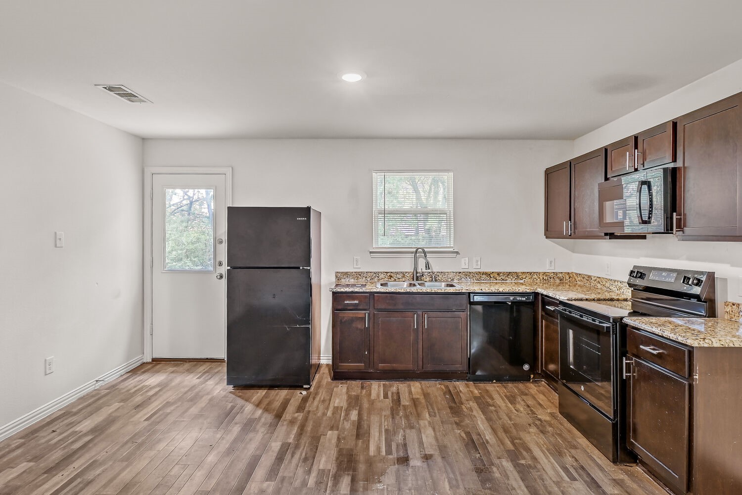 5336 Cottey Street Fort Worth TX 76105