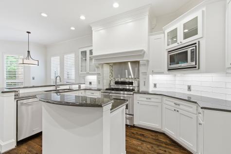 18323 Frankford Lakes Circle Dallas TX 75252