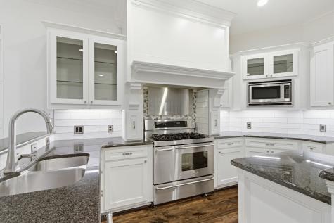 18323 Frankford Lakes Circle Dallas TX 75252