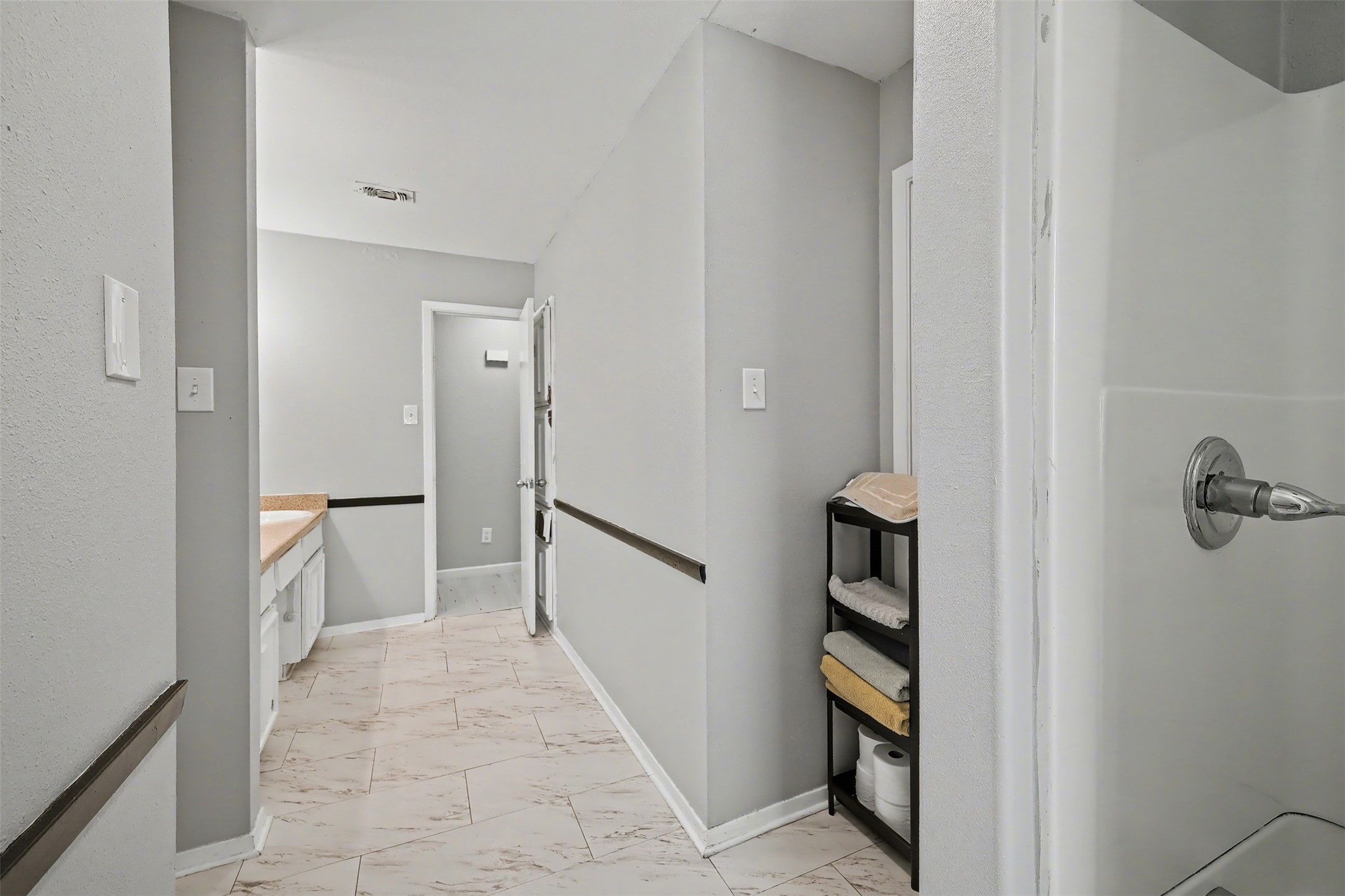 2002 Cottie Lane Arlington TX 76010