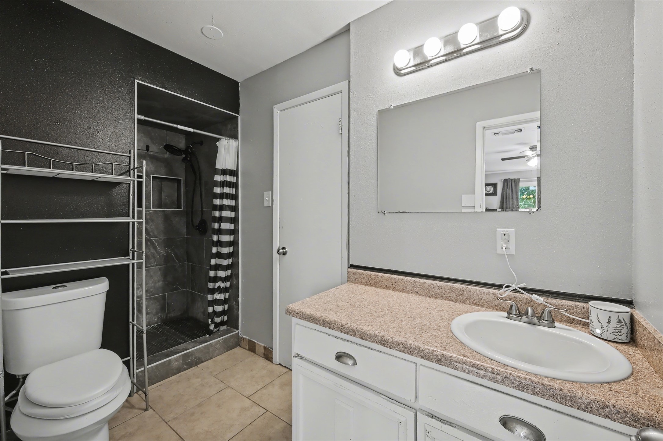 2002 Cottie Lane Arlington TX 76010