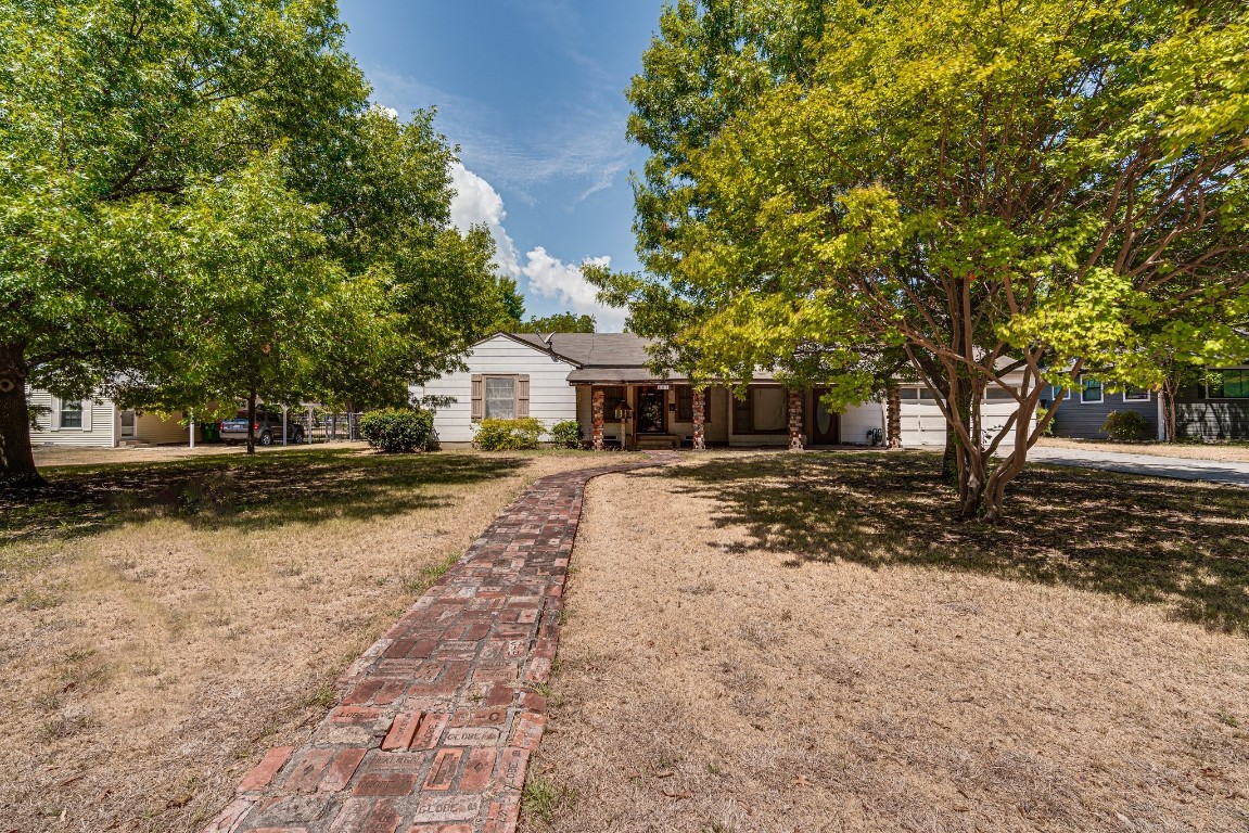 805 Bryson Street Waxahachie TX 75165