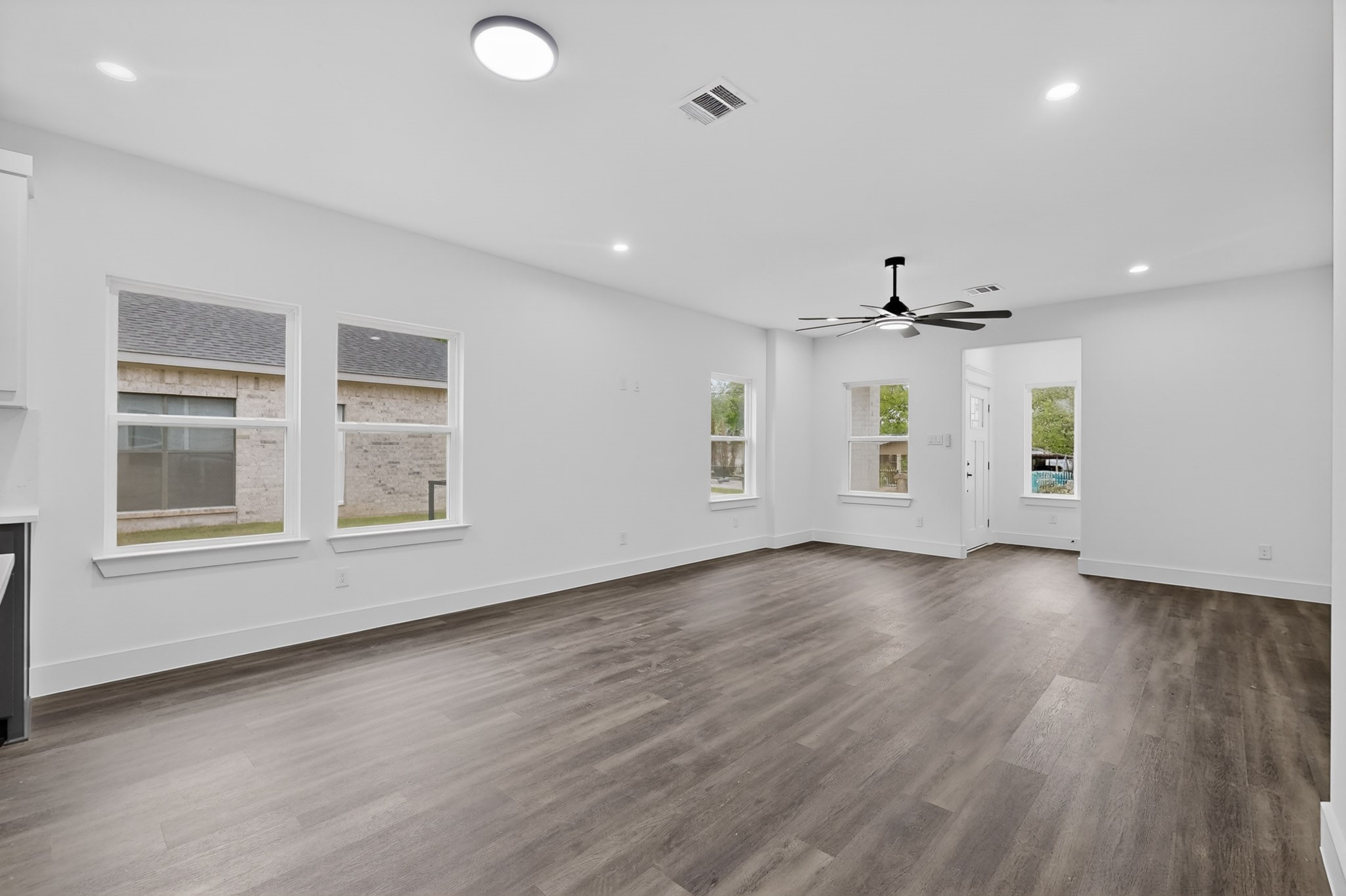 4225 Cardinal Drive Dallas TX 75216