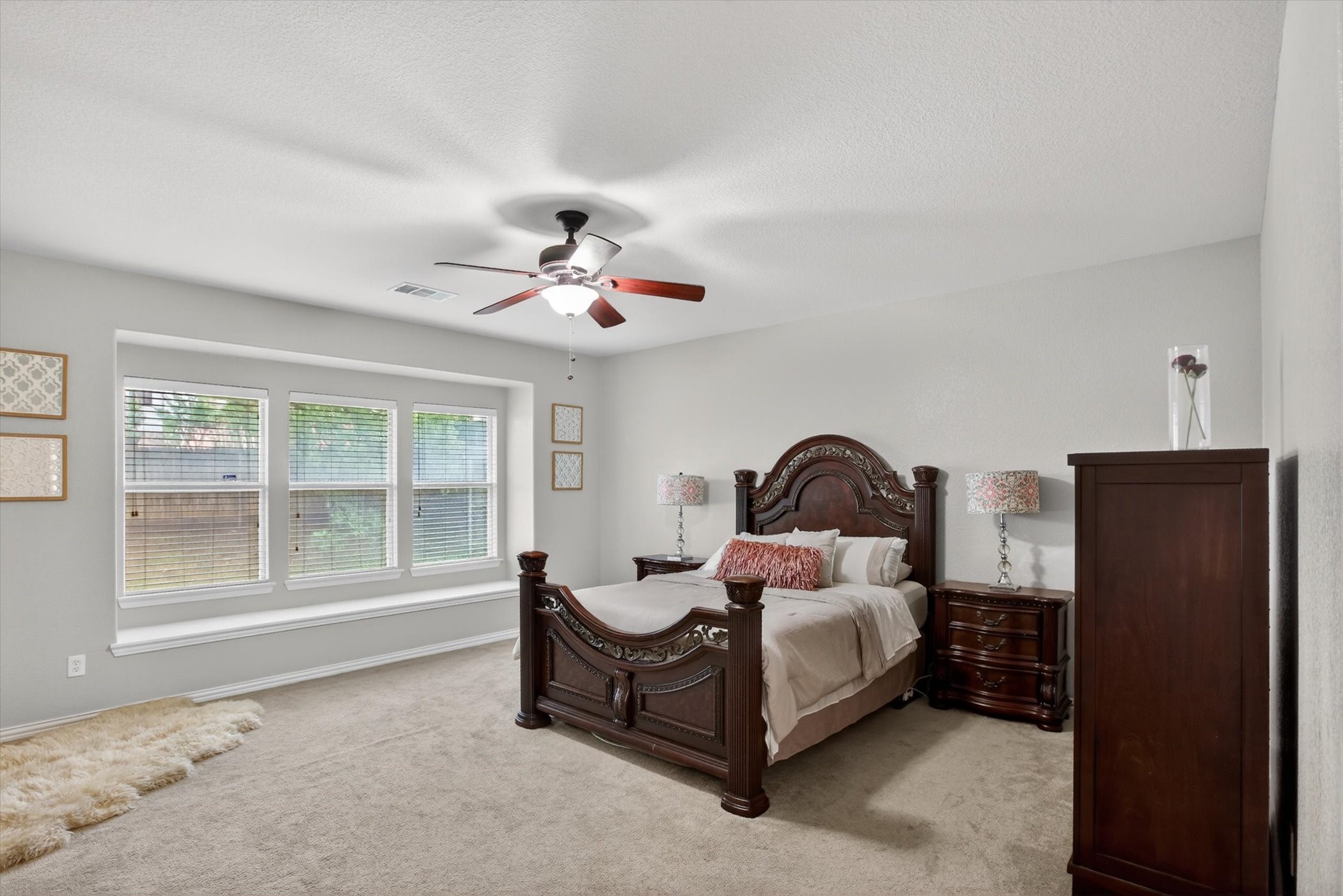 6601 Vintage Drive Arlington TX 76001