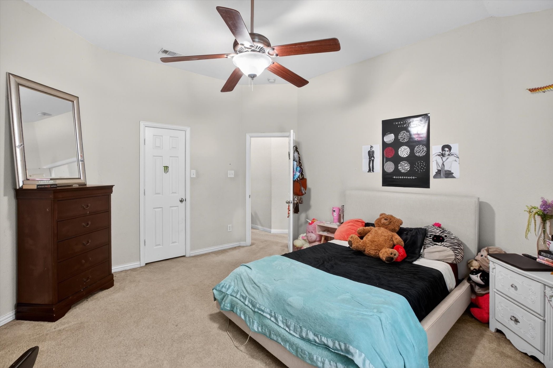 6601 Vintage Drive Arlington TX 76001