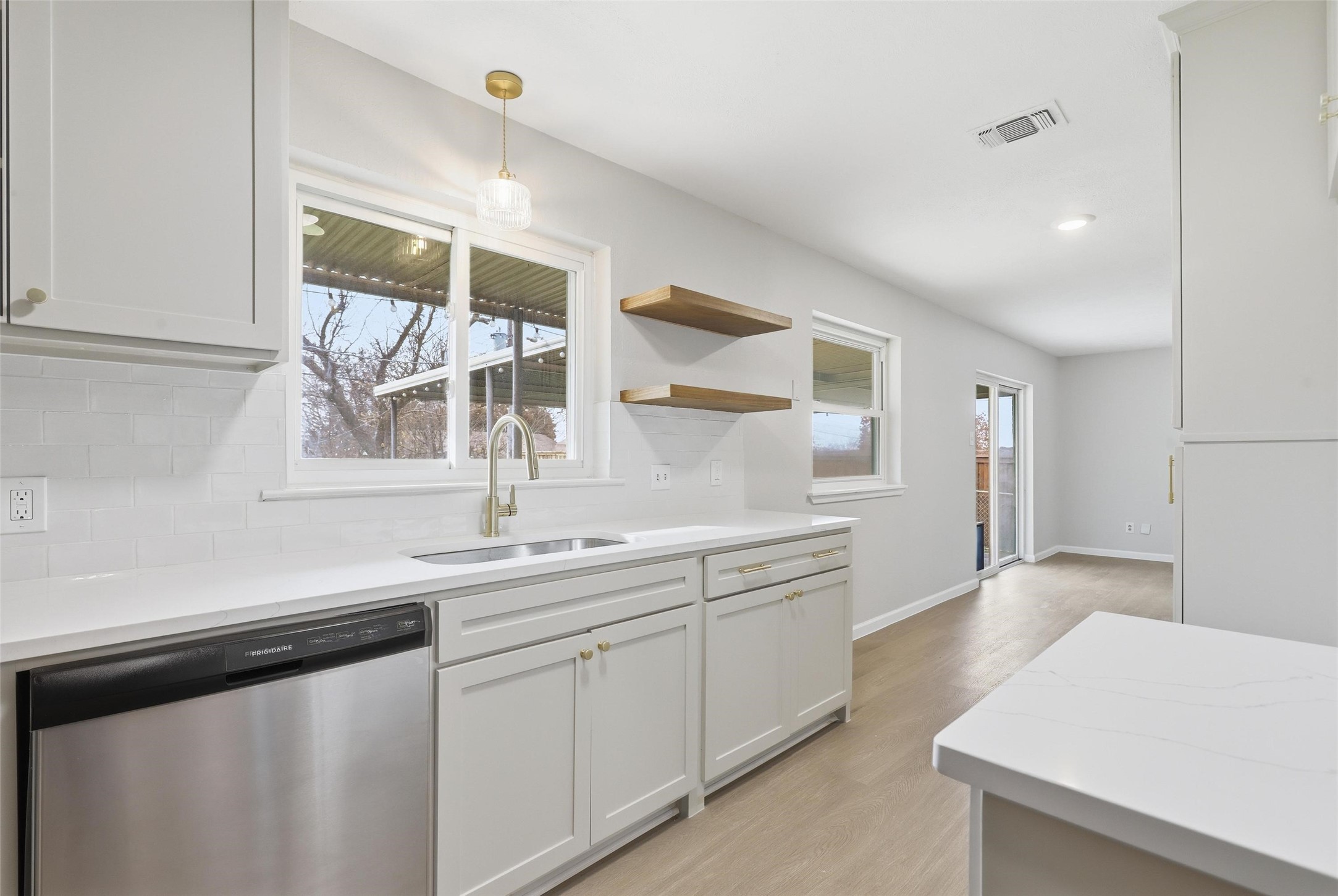 7833 Davenport Avenue Fort Worth TX 76116