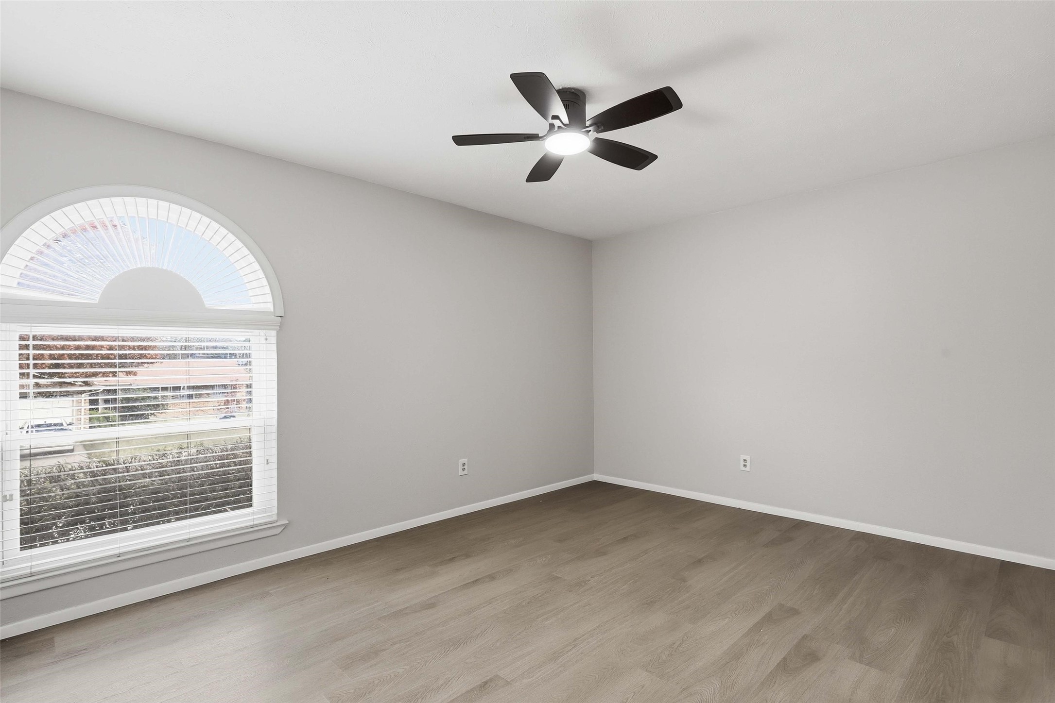 7833 Davenport Avenue Fort Worth TX 76116