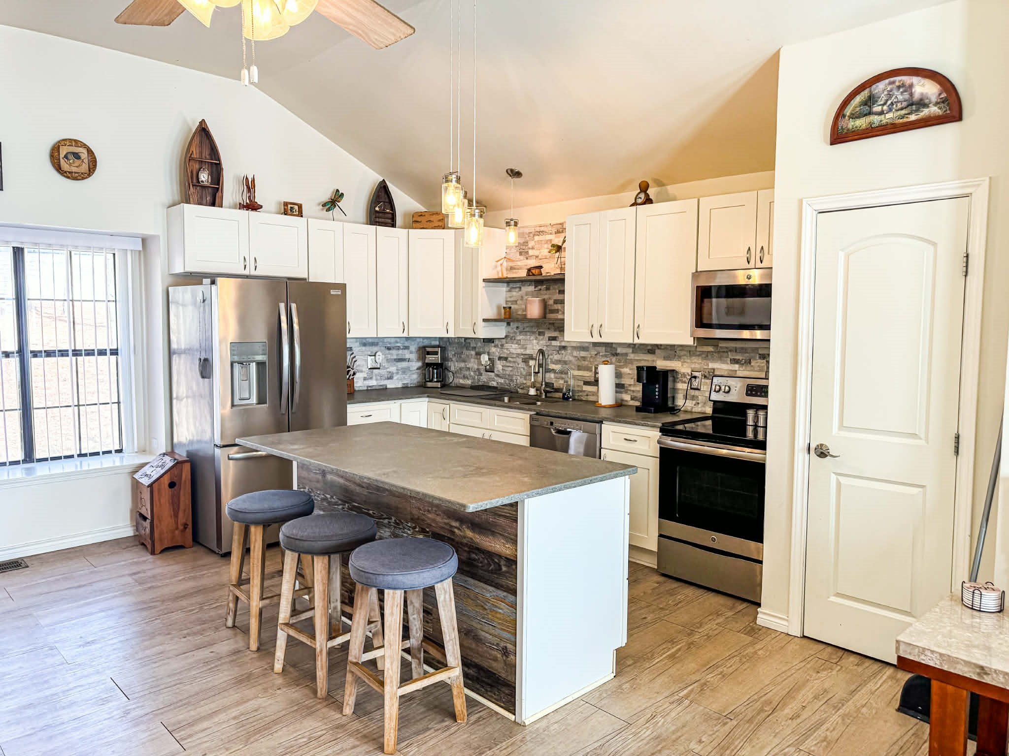 670 Redbud Drive Avinger TX 75630