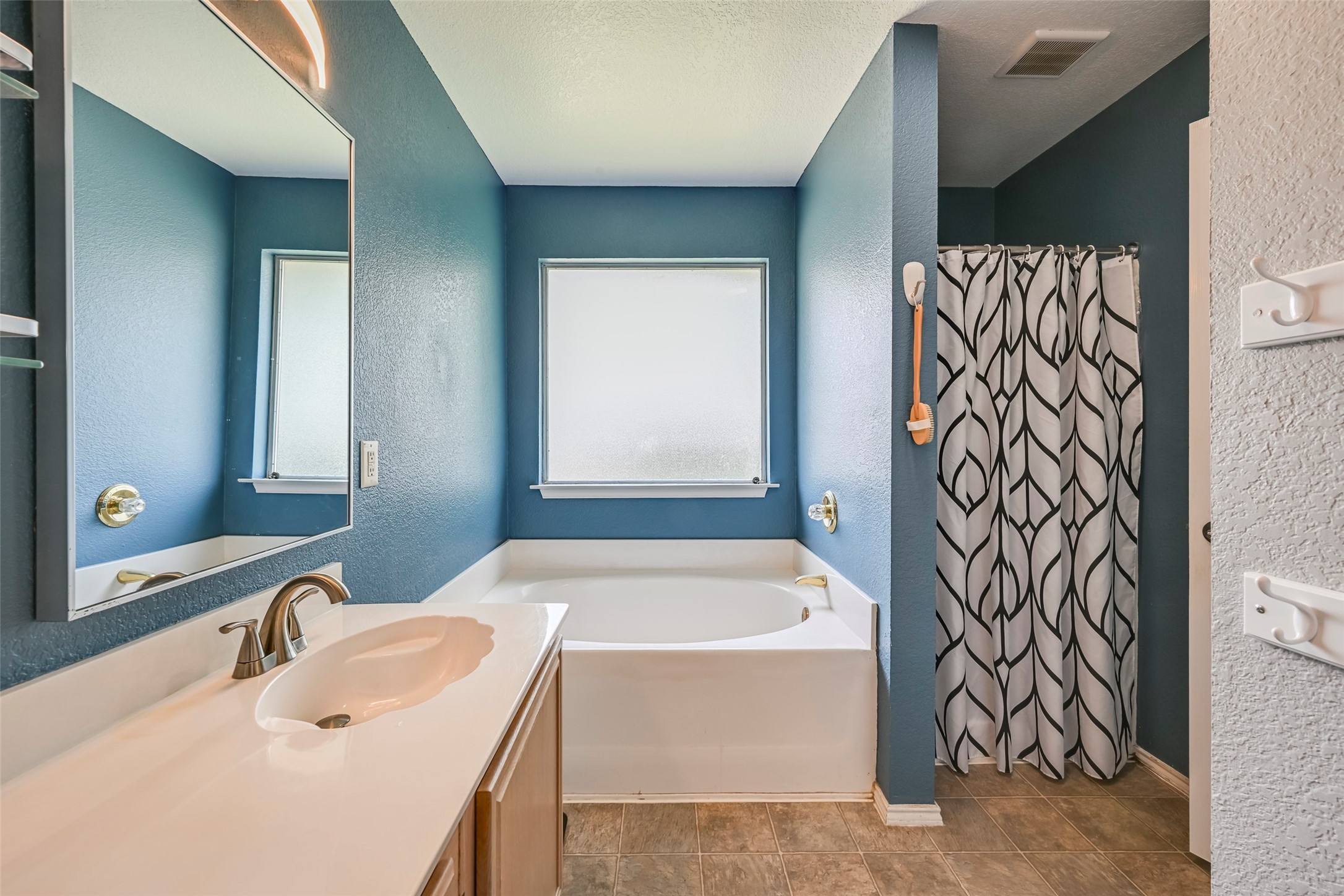 1224 Old Oak Drive Cedar Hill TX 75104