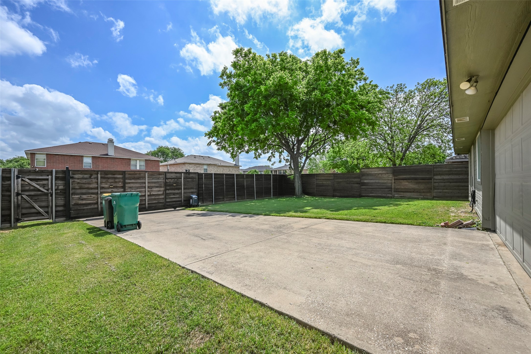 1224 Old Oak Drive Cedar Hill TX 75104