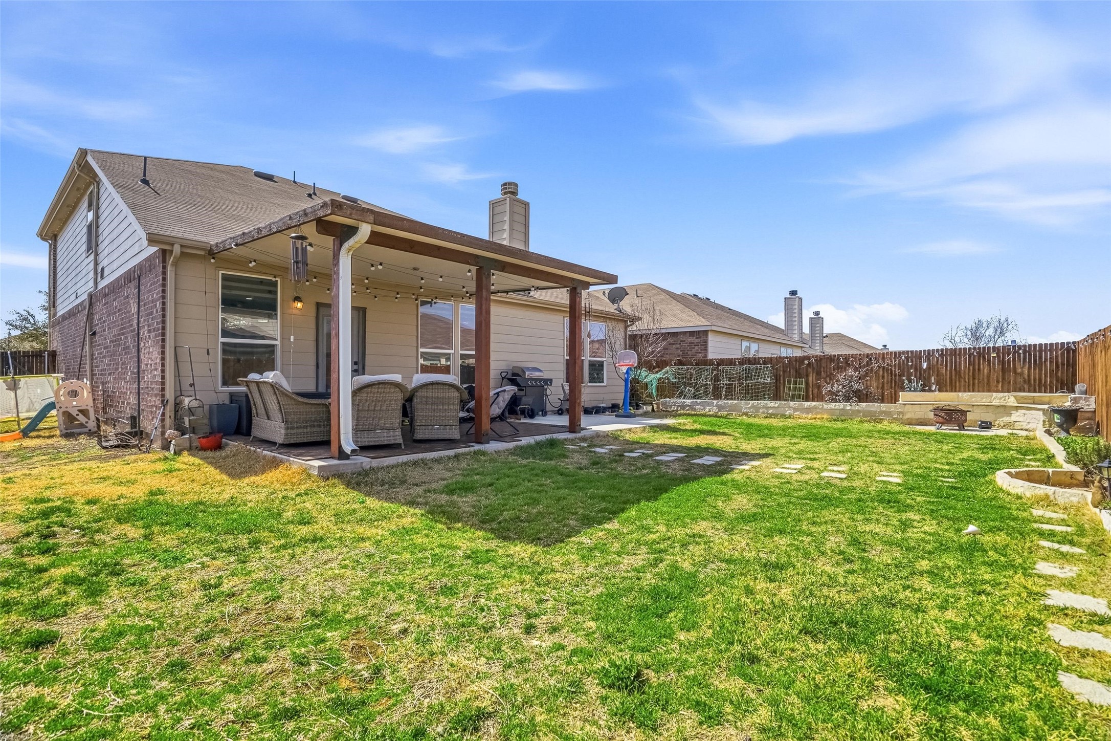 2337 Buelingo Lane Fort Worth TX 76131