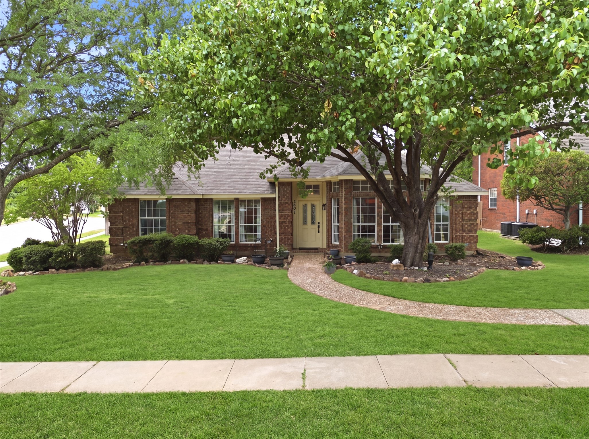 2801 Buena Vista Court Carrollton TX 75007