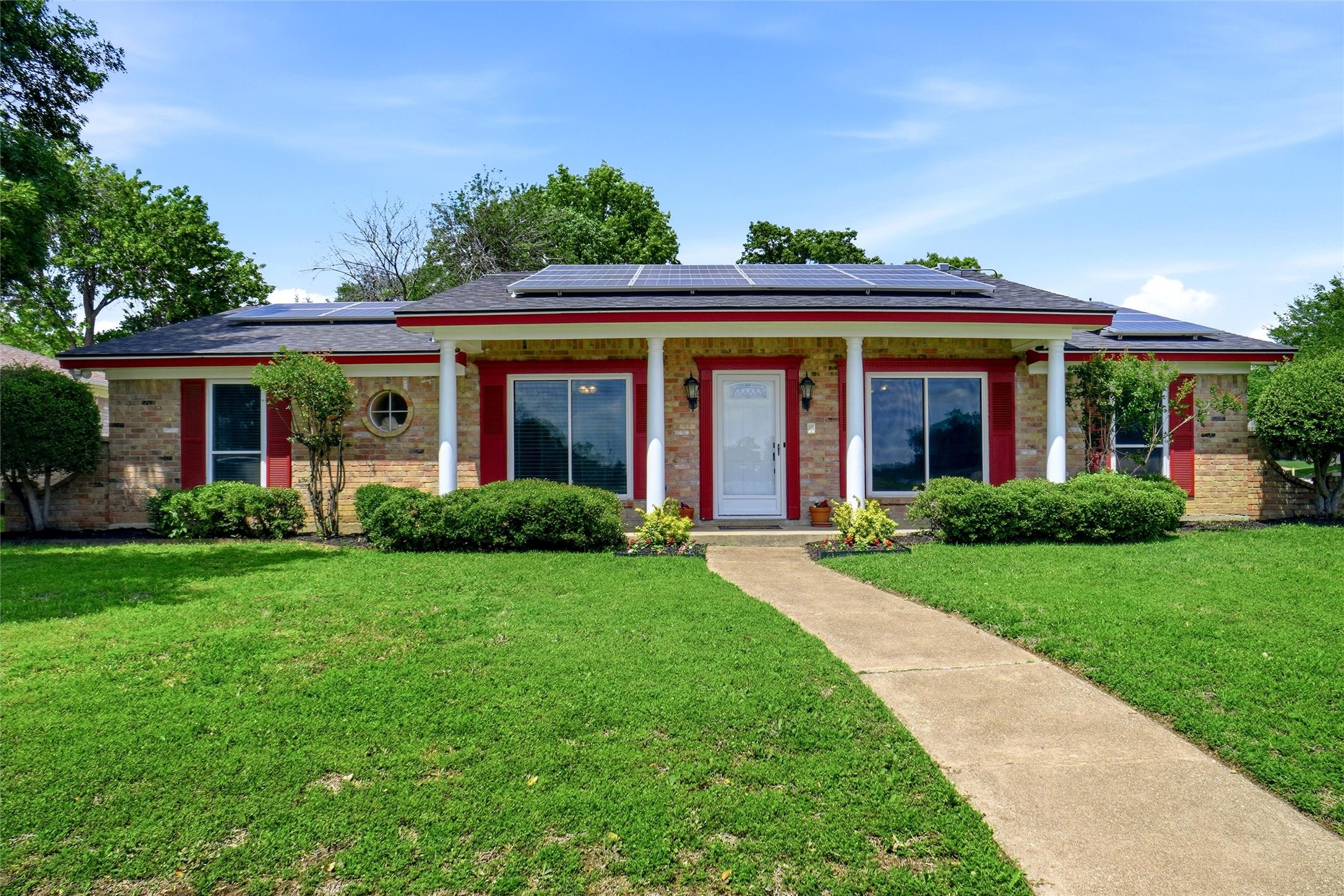 853 Spring Lake Drive Bedford TX 76021