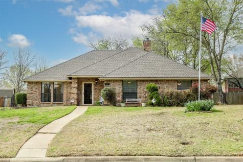 502 W Verde Woods Street Grand Prairie TX 75052