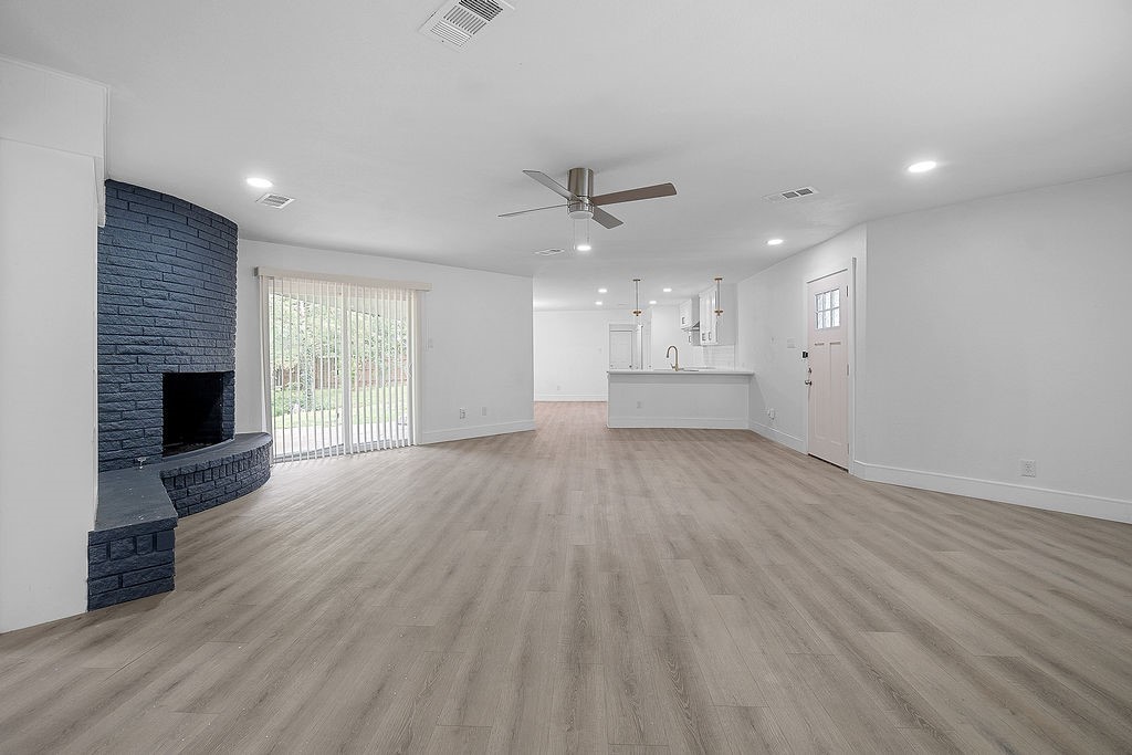 2468 W Kiest Boulevard Dallas TX 75233